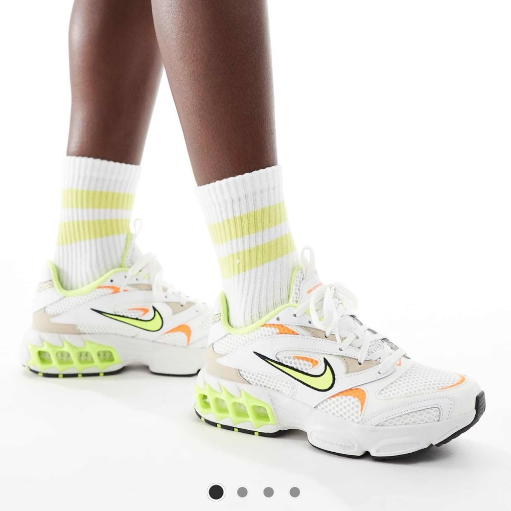 NEW Nike Zoom Air Fire sneakers in white and green
